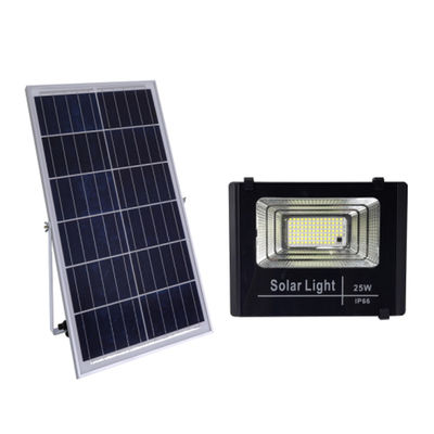25W 60W 100W Zewnętrzne słoneczne lampy przeciwpowodziowe z polikrystalicznym panelem słonecznym 6V 8W